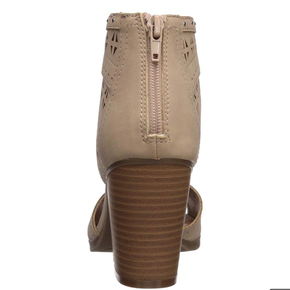 Sugar Viveca Peep Toe Ankle Bootie  SideCut Boot - Picture 3 of 11